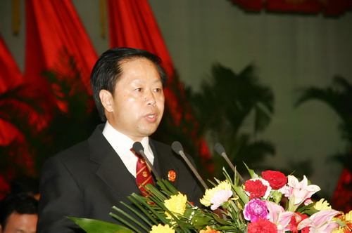 张明山院长在市二届人大二次会议上作工作报告掠影